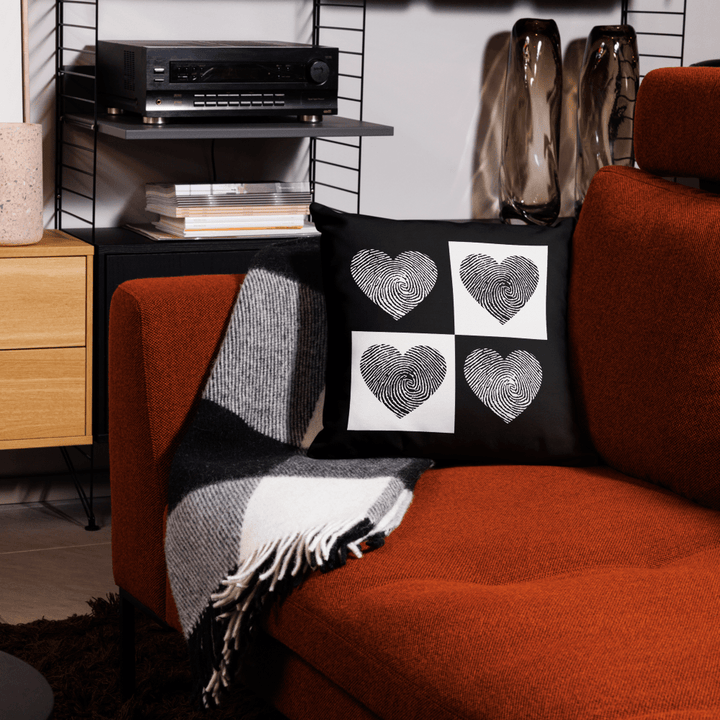Dein Traumzimmer Fingerprint Hearts I Schwarz Premium Dekokissen Dekorative Kissen