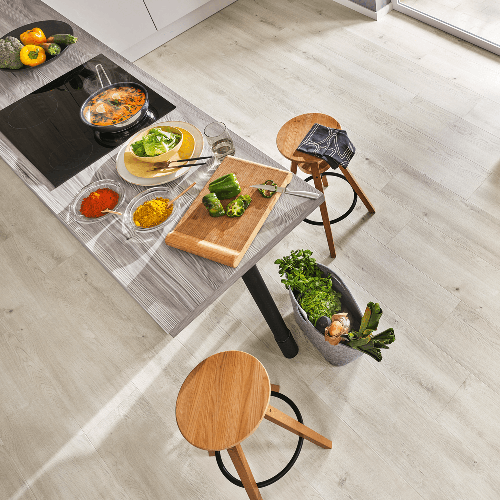 Dein Traumzimmer JOKA Deluxe 833 XPLORA NEXT - WIDE TIMELESS - 8833 Oak cottage white Naturdesignboden