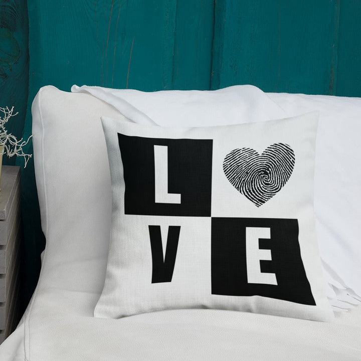 Dein Traumzimmer Love I Premium Dekokissen Dekorative Kissen