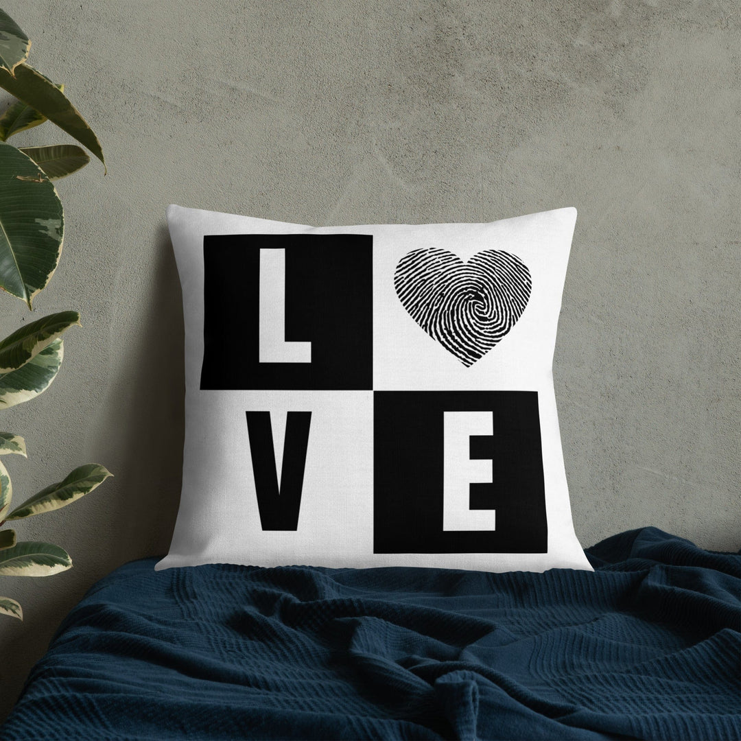 Dein Traumzimmer Love I Premium Dekokissen Dekorative Kissen