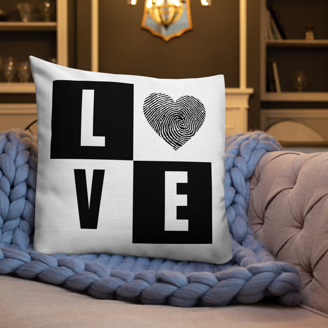 Dein Traumzimmer Love I Premium Dekokissen Dekorative Kissen